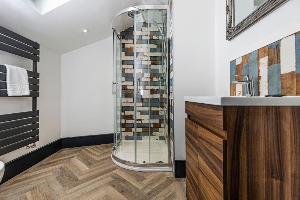 Bootique House - Luxury Group Accommodation In Wakefield Dış mekan fotoğraf