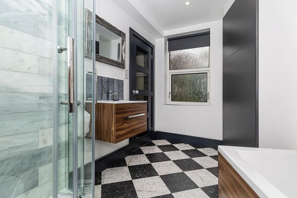 Bootique House - Luxury Group Accommodation In Wakefield Dış mekan fotoğraf