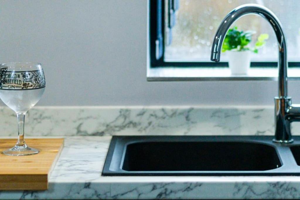 Bootique House - Luxury Group Accommodation In Wakefield Dış mekan fotoğraf